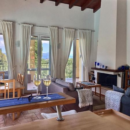 Gastouri Villa Pascalia With Heated Pool In October And Views Achilleion Exterior photo