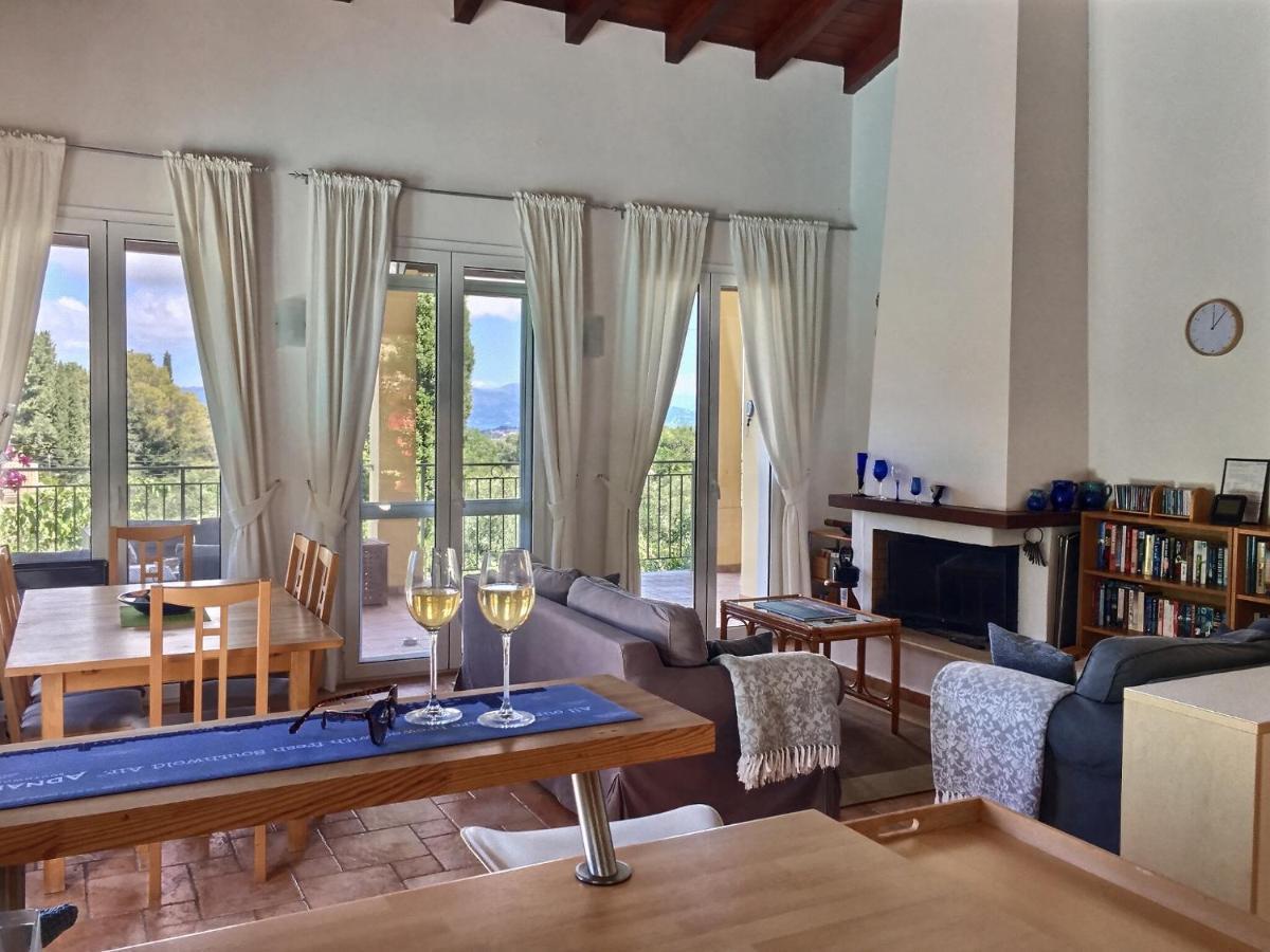 Gastouri Villa Pascalia With Heated Pool In October And Views Achilleion Exterior photo