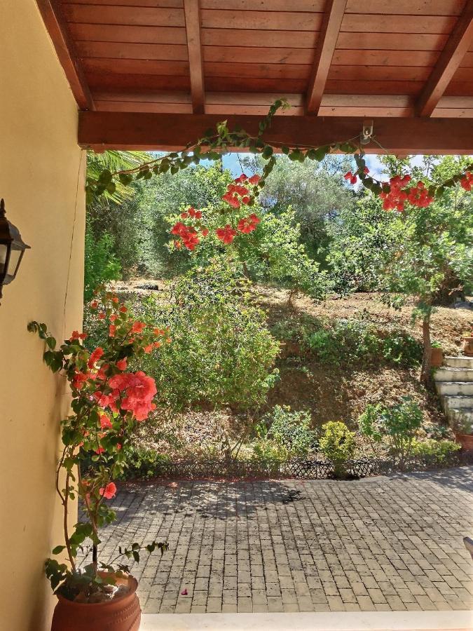 Gastouri Villa Pascalia With Heated Pool In October And Views Achilleion Exterior photo
