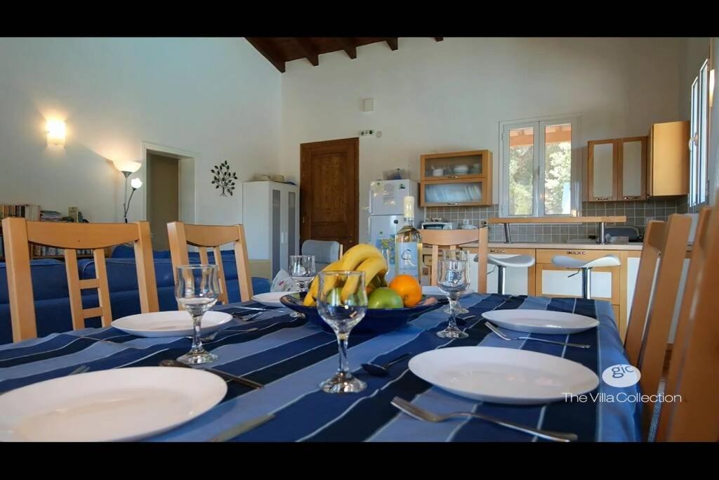 Gastouri Villa Pascalia With Heated Pool In October And Views Achilleion Exterior photo