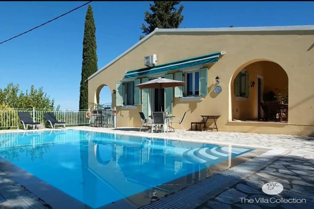 Gastouri Villa Pascalia With Heated Pool In October And Views Achilleion Exterior photo