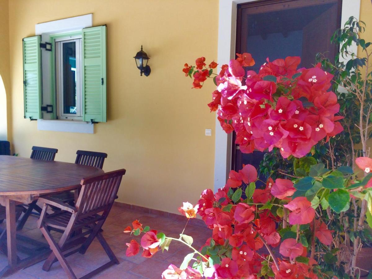 Gastouri Villa Pascalia With Heated Pool In October And Views Achilleion Exterior photo