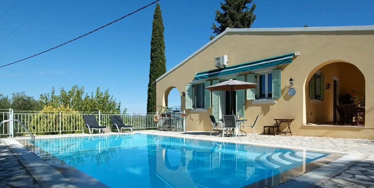 Gastouri Villa Pascalia With Heated Pool In October And Views Achilleion Exterior photo
