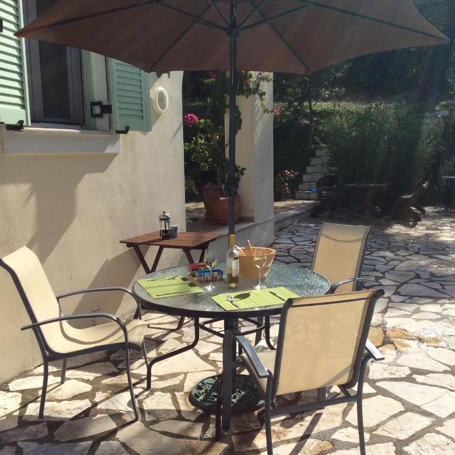Gastouri Villa Pascalia With Heated Pool In October And Views Achilleion Exterior photo